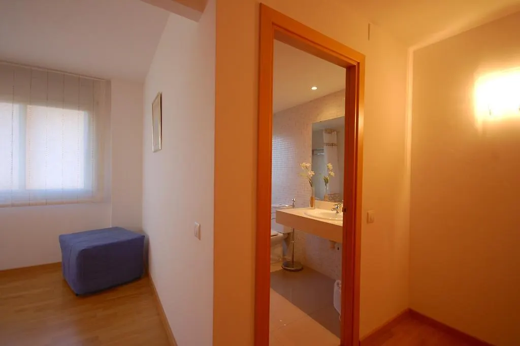 Lets Holidays Cozy Pool Apartment Τόσα ντε Μαρ