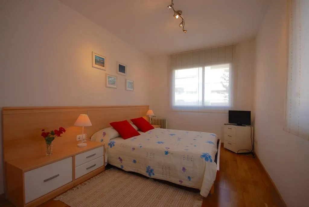 Lets Holidays Cozy Pool Apartment Τόσα ντε Μαρ